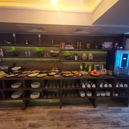 арборетум & ресторант ゲストハウス